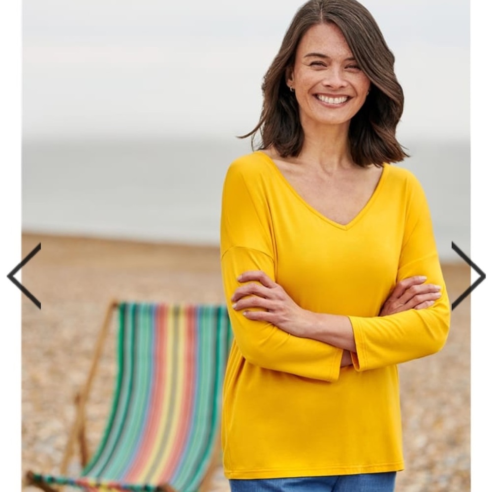 WoolOvers 3/4 Sleeve T Shirt Top Size Medium Buttercup Yellow V Neck Dolman Tee